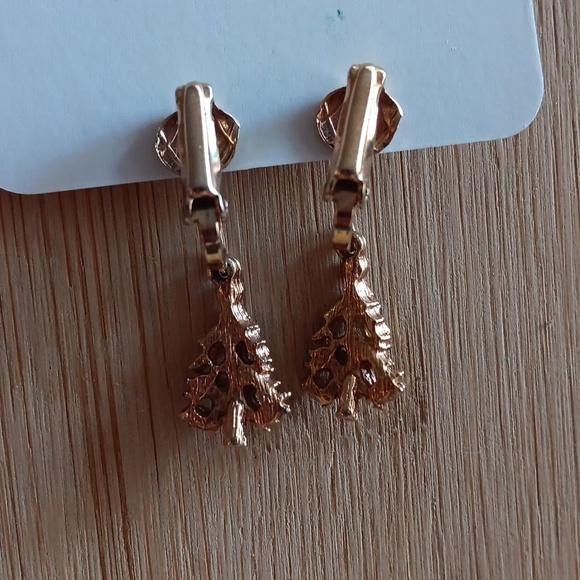 Gold Tone Clip On Christmas Tree Earrings - Picture 6 of 9